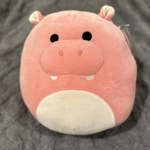 Ridelle hippo squishmallow